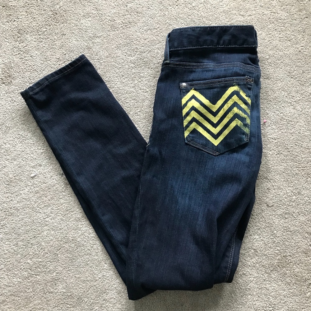 Express customized jeans. Size 4R